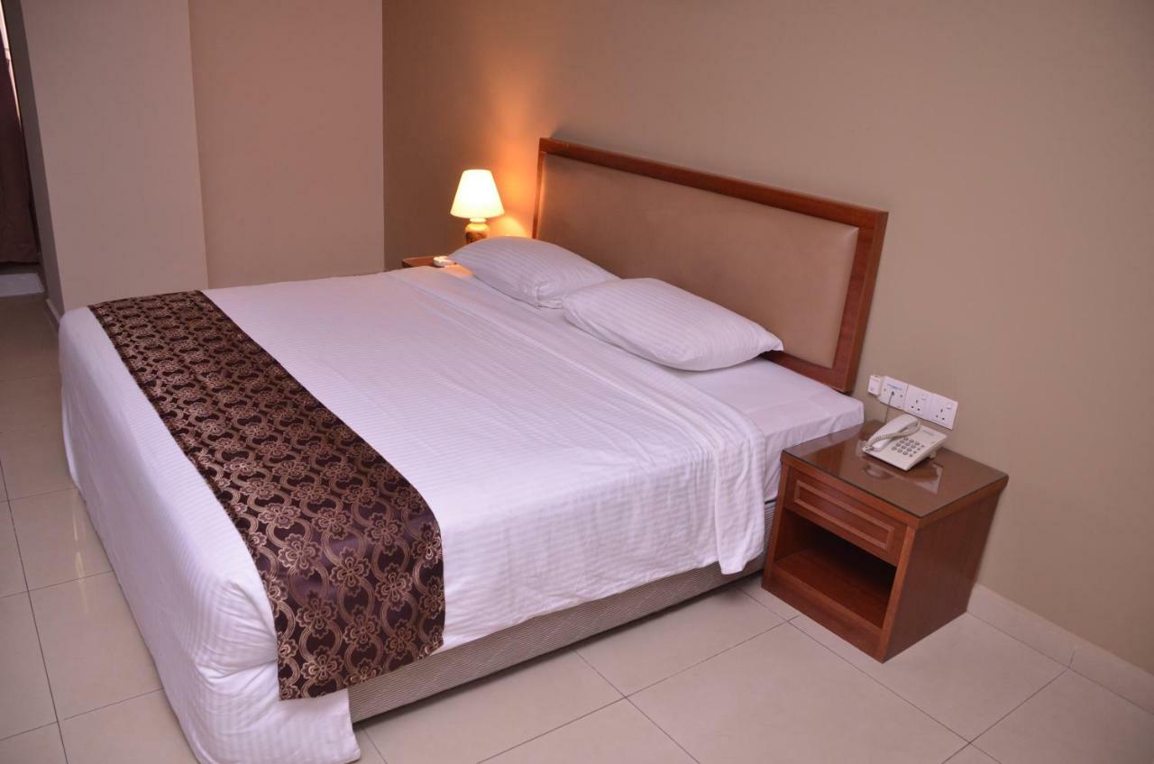 Hotel Palm Inn Butterworth Exterior foto
